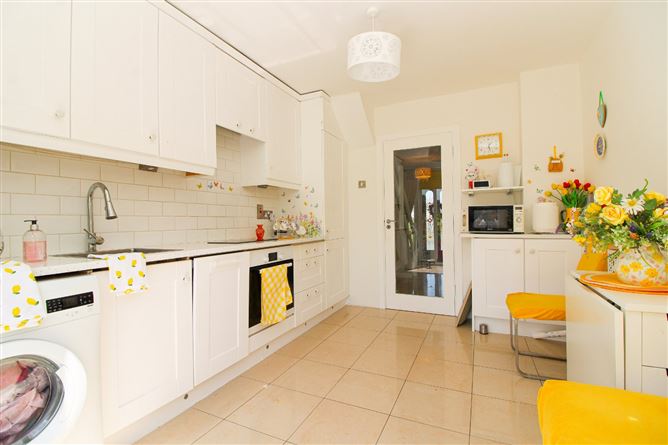 Photo 10 of 24 — 174 Woodlawn Park Grove, Firhouse, Dublin 24