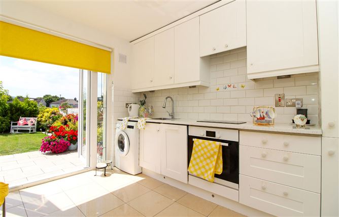 Photo 12 of 24 — 174 Woodlawn Park Grove, Firhouse, Dublin 24
