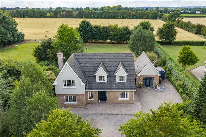 13 Dowdingstown Wood, Two Mile House, Naas, Co. Kildare