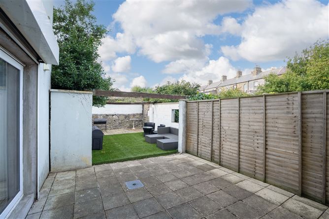 Apt. 5, Portobello Harbour (With Garden), Portobello, Dublin 8