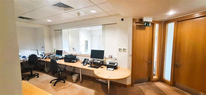 Suite 21, The Hermitage Clinic, Old Lucan Road, Dublin 20