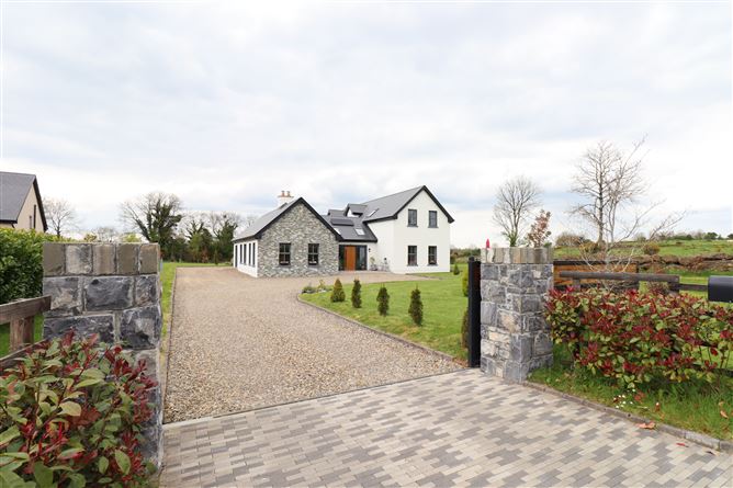 Main image for 4 Annaghmore View, Sooreeny, Sixmilebridge, Clare