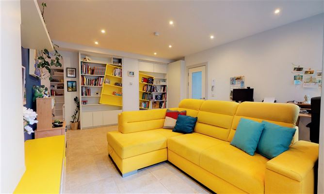 Apt, 11 Brook House, Corrig Avenue, Dun Laoghaire, Co. Dublin