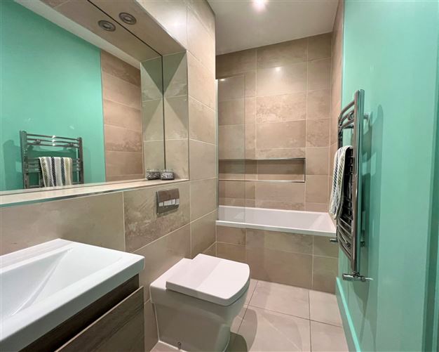 Apt, 11 Brook House, Corrig Avenue, Dun Laoghaire, Co. Dublin