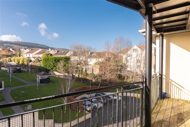 32 The Cedar, Cruagh Wood, Stepaside, Dublin 18