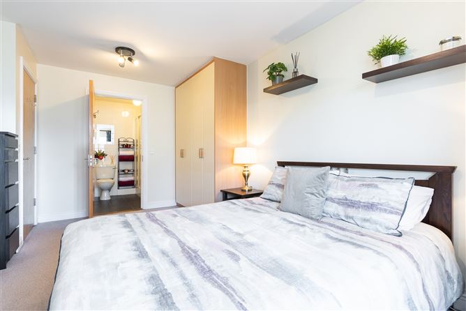 32 The Cedar, Cruagh Wood, Stepaside, Dublin 18