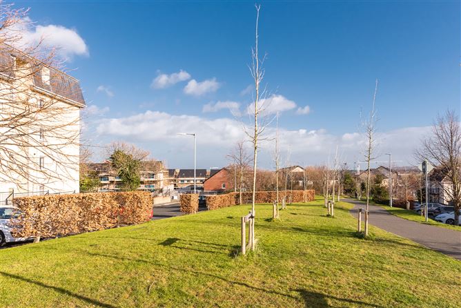 32 The Cedar, Cruagh Wood, Stepaside, Dublin 18