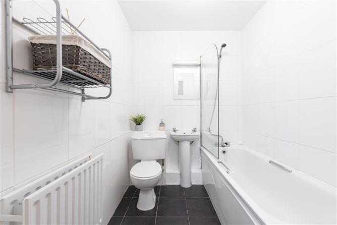 32 The Cedar, Cruagh Wood, Stepaside, Dublin 18
