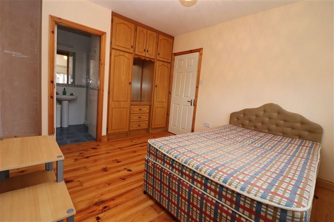 3 Bridge Court, New Line, Athenry, Galway