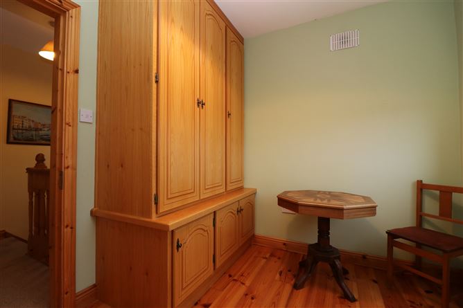 3 Bridge Court, New Line, Athenry, Galway