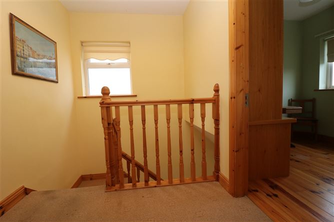 3 Bridge Court, New Line, Athenry, Galway