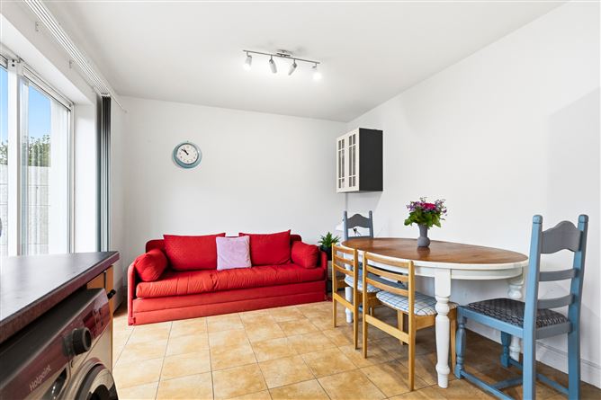 Photo 10 of 24 — 21 Marwood Ave, Glanmire, Cork