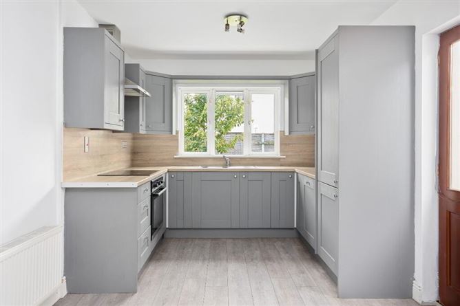 8 Tullyhall Park, Lucan, Dublin