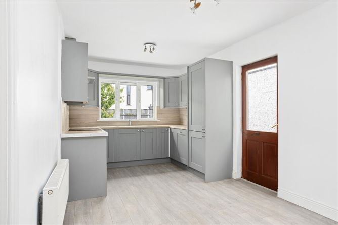 8 Tullyhall Park, Lucan, Dublin
