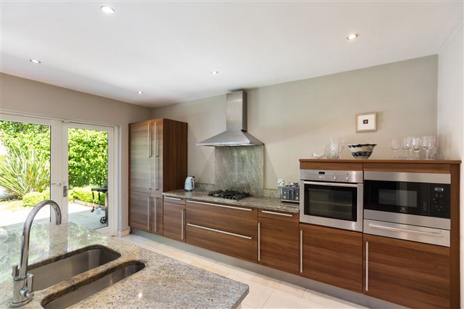 5 Brighton Avenue, Foxrock, Dublin 18