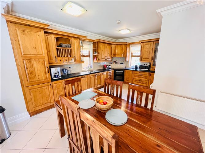 5 Springfield Grove, Rossmore Village, Tipperary Town, Tipperary