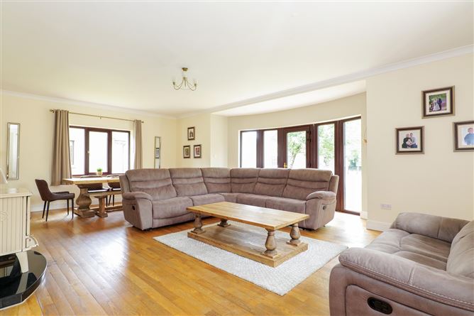 12 Renville Village, Oranmore, Co. Galway