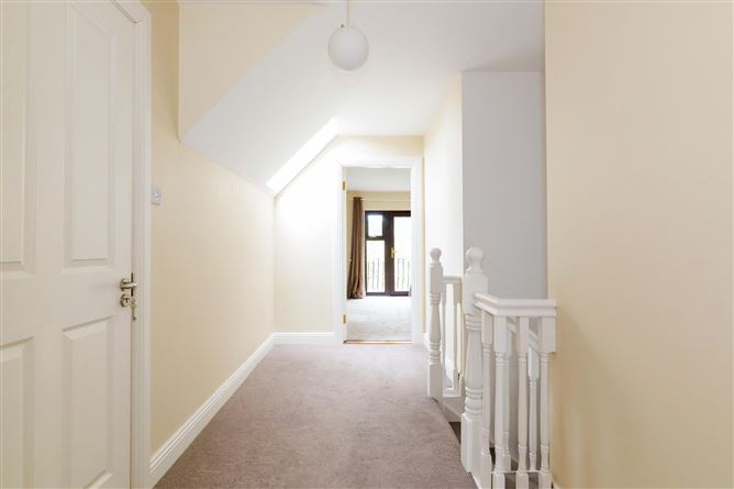 12 Renville Village, Oranmore, Co. Galway