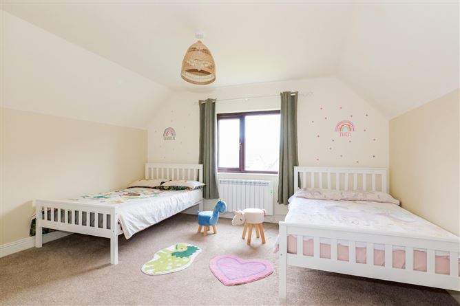 12 Renville Village, Oranmore, Co. Galway
