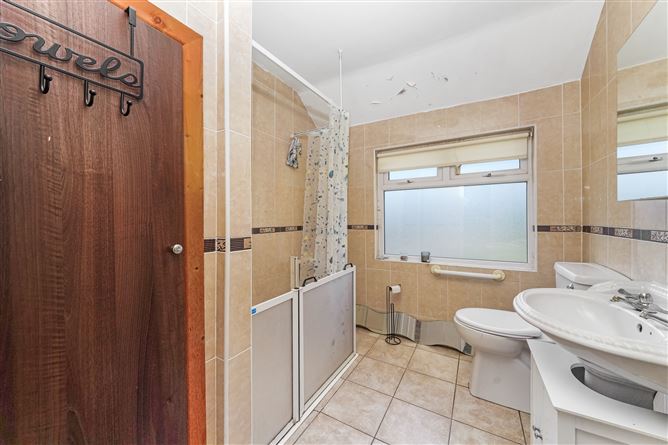 45 Ballygall Parade, Finglas, Dublin 11