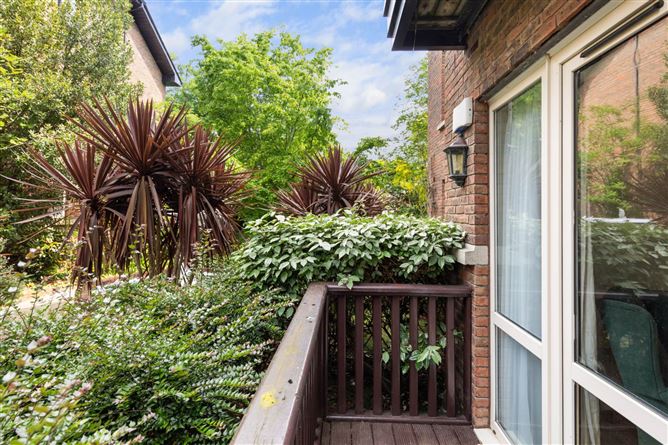 Apt 35 Woodview, Mount Merrion Avenue, Blackrock, County Dublin