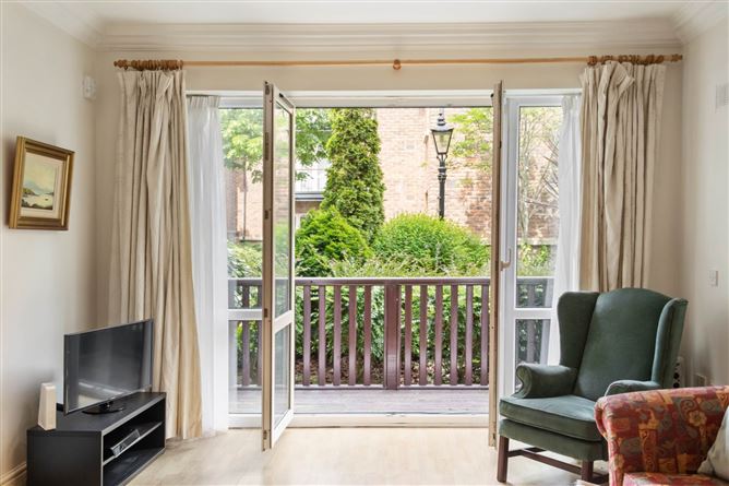 Apt 35 Woodview, Mount Merrion Avenue, Blackrock, County Dublin
