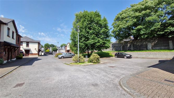 9 Waterslade Downs, Tuam, Co. Galway
