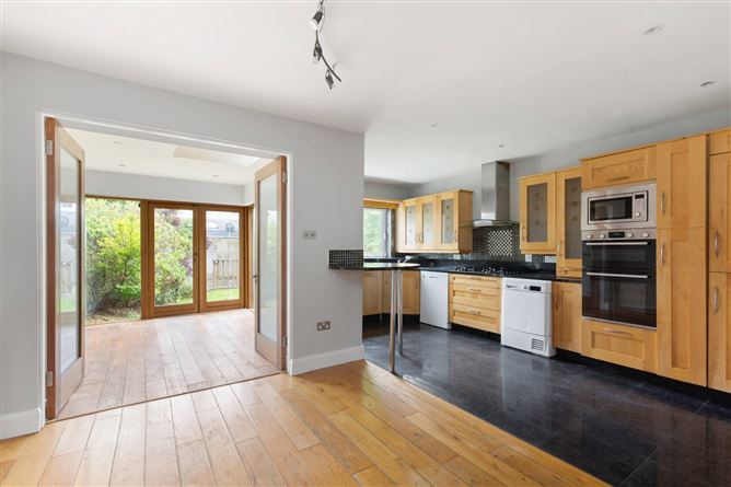 22 Wainsfort Manor Crescent, Terenure, Dublin 6W
