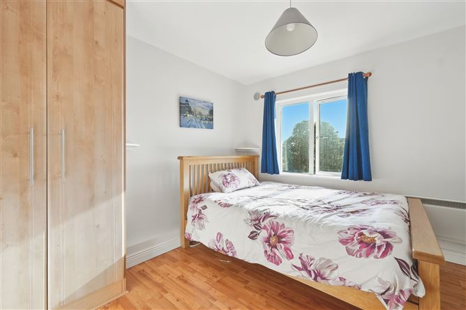 16 Costa Na Mara, Oranmore, Galway