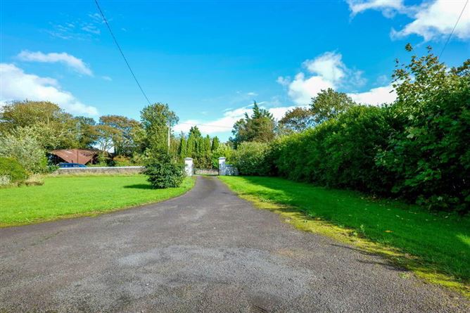 Parochial House, Ballinard, Herbertstown, Limerick