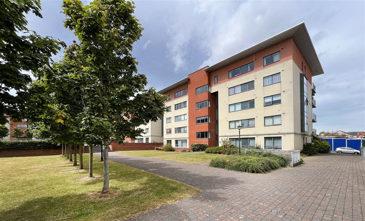 64 West Courtyard, Tullyvale, Cherrywood, Cabinteely, Dublin