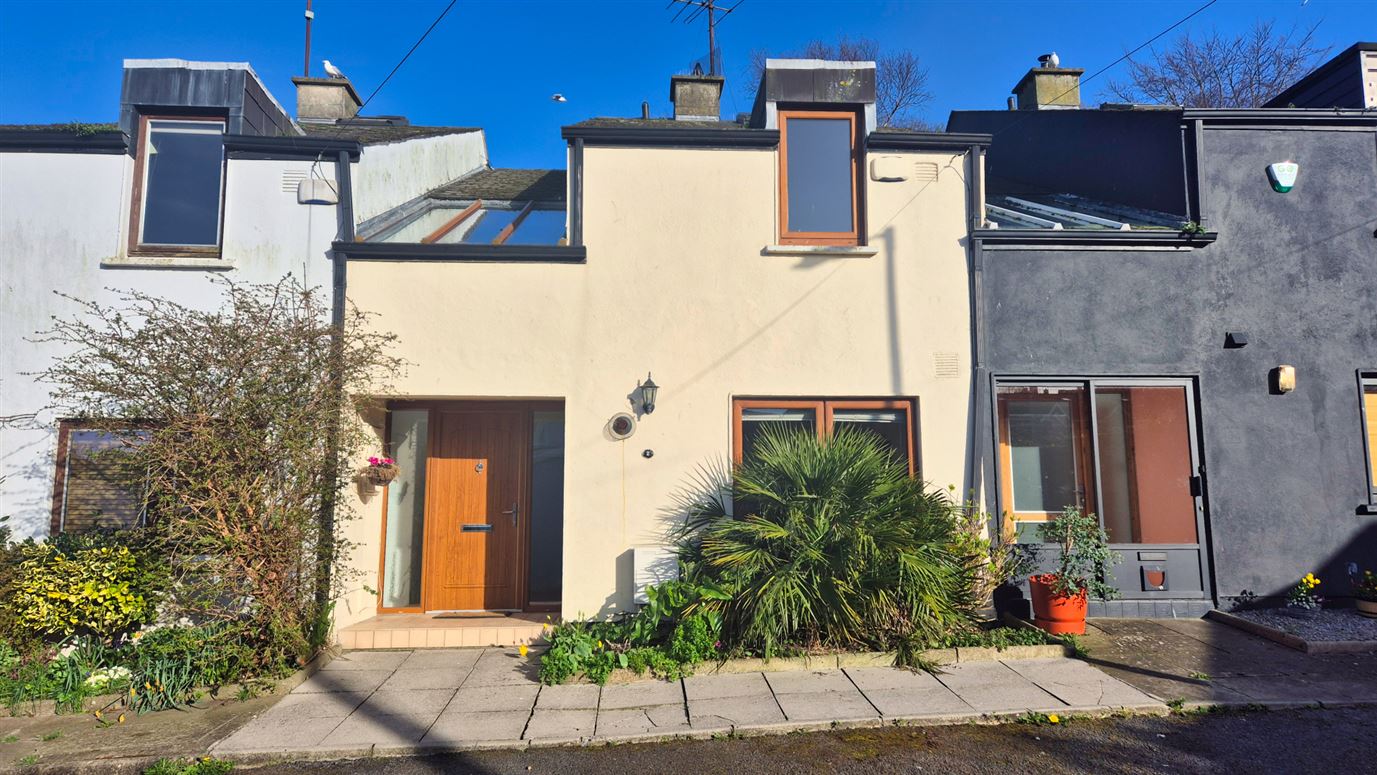 2 Thormanby Grove, Howth, County Dublin