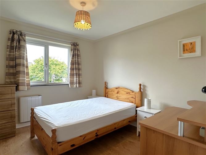 5 Emerson Court, Emerson Avenue, Salthill, Galway