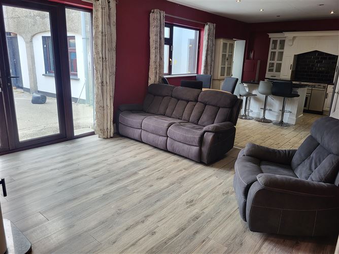 Main Street, Kinnegad, Westmeath, N91YE0K