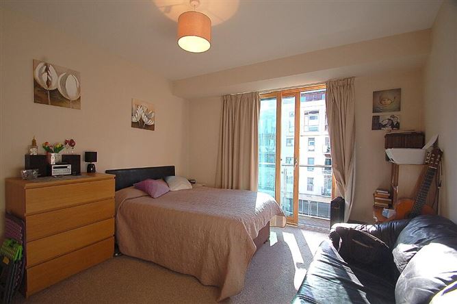 145 The Crescent, Park West, Dublin
