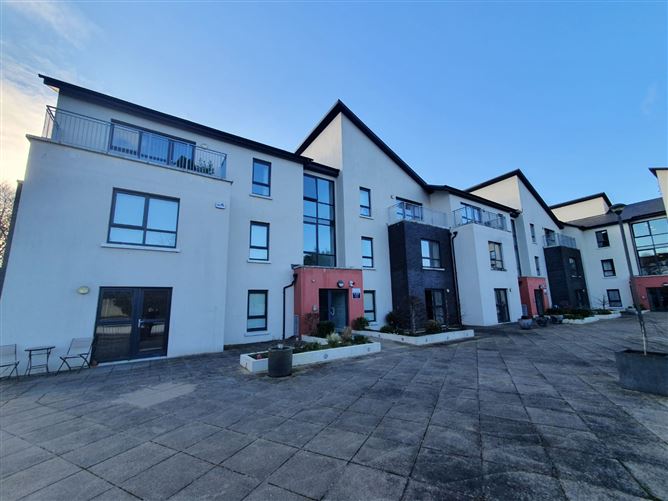 Main image for Apartment 7, Templegrove, Castletreasure, Douglas, Cork