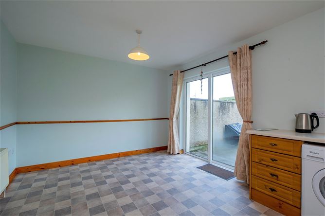 9 Chestnut Grove, Castlepark, Mallow, Co. Cork