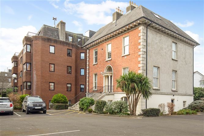 Apt. 10 Raglan Hall, Clyde Road, Ballsbridge, Dublin 4