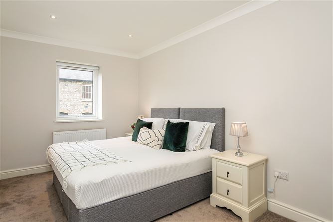 Apt. 10 Raglan Hall, Clyde Road, Ballsbridge, Dublin 4