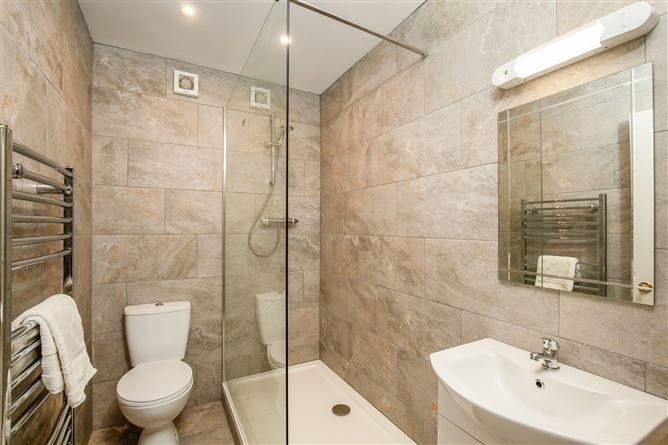 Apt. 10 Raglan Hall, Clyde Road, Ballsbridge, Dublin 4