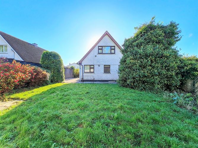 No. 15 Rathbawn Drive, Castlebar, Mayo
