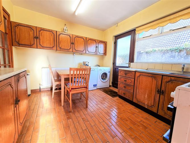 No. 15 Rathbawn Drive, Castlebar, Mayo