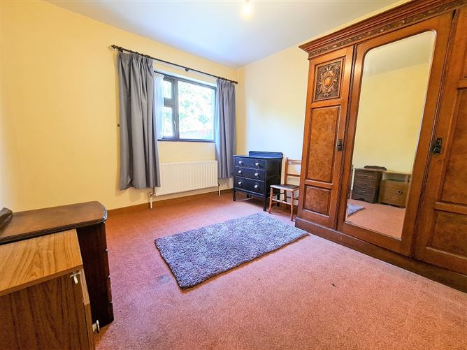 No. 15 Rathbawn Drive, Castlebar, Mayo