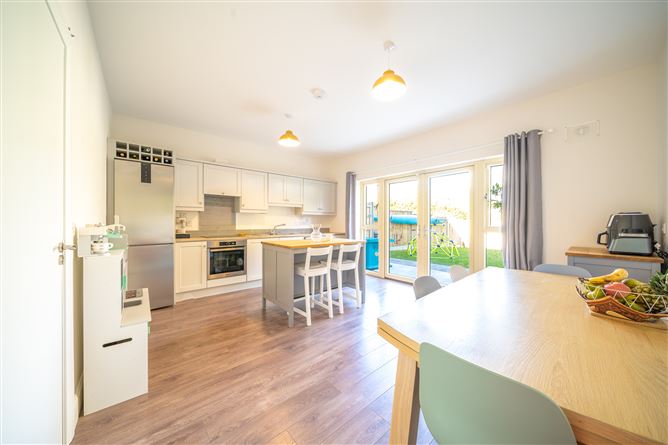 26 St. Finians Way, Newcastle, County Dublin