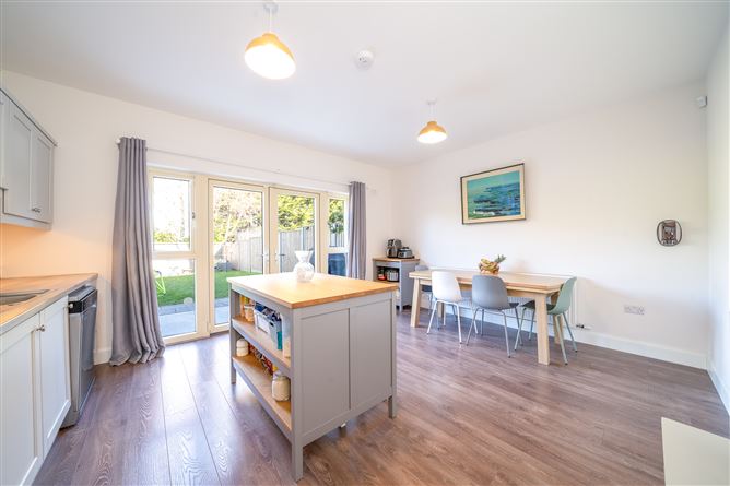 26 St. Finians Way, Newcastle, County Dublin