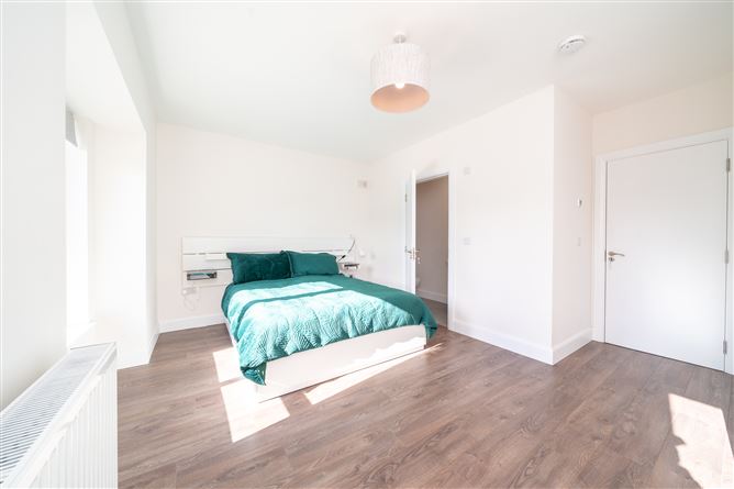 26 St. Finians Way, Newcastle, County Dublin