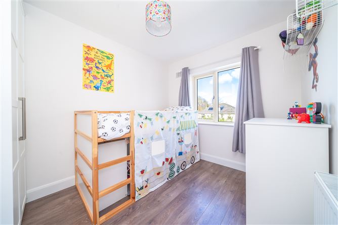 26 St. Finians Way, Newcastle, County Dublin