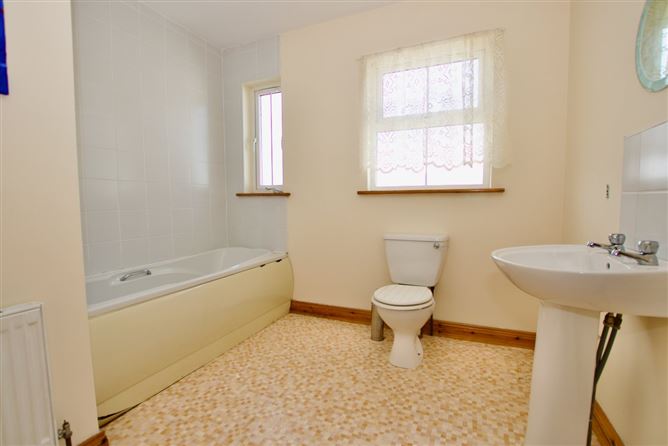 23 Cloverwell, Edgeworthstown, Co. Longford