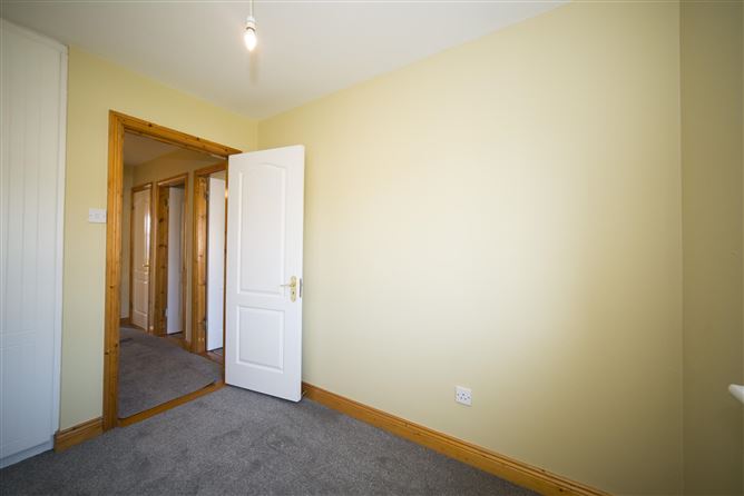 12 Thorn Chase, Woodale Road, Rush, Dublin