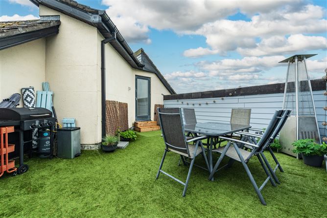 https://photos-a.propertyimages.ie/media/8/7/0/4935078/f991ac83-a260-44ce-95e4-37bb53247c4e_l.jpg
